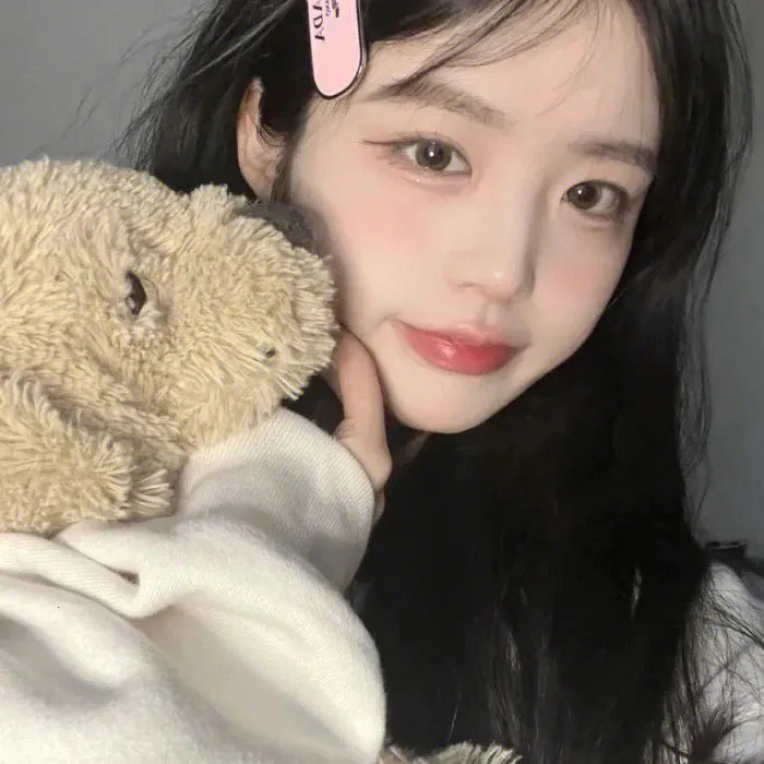 我不在这儿海报